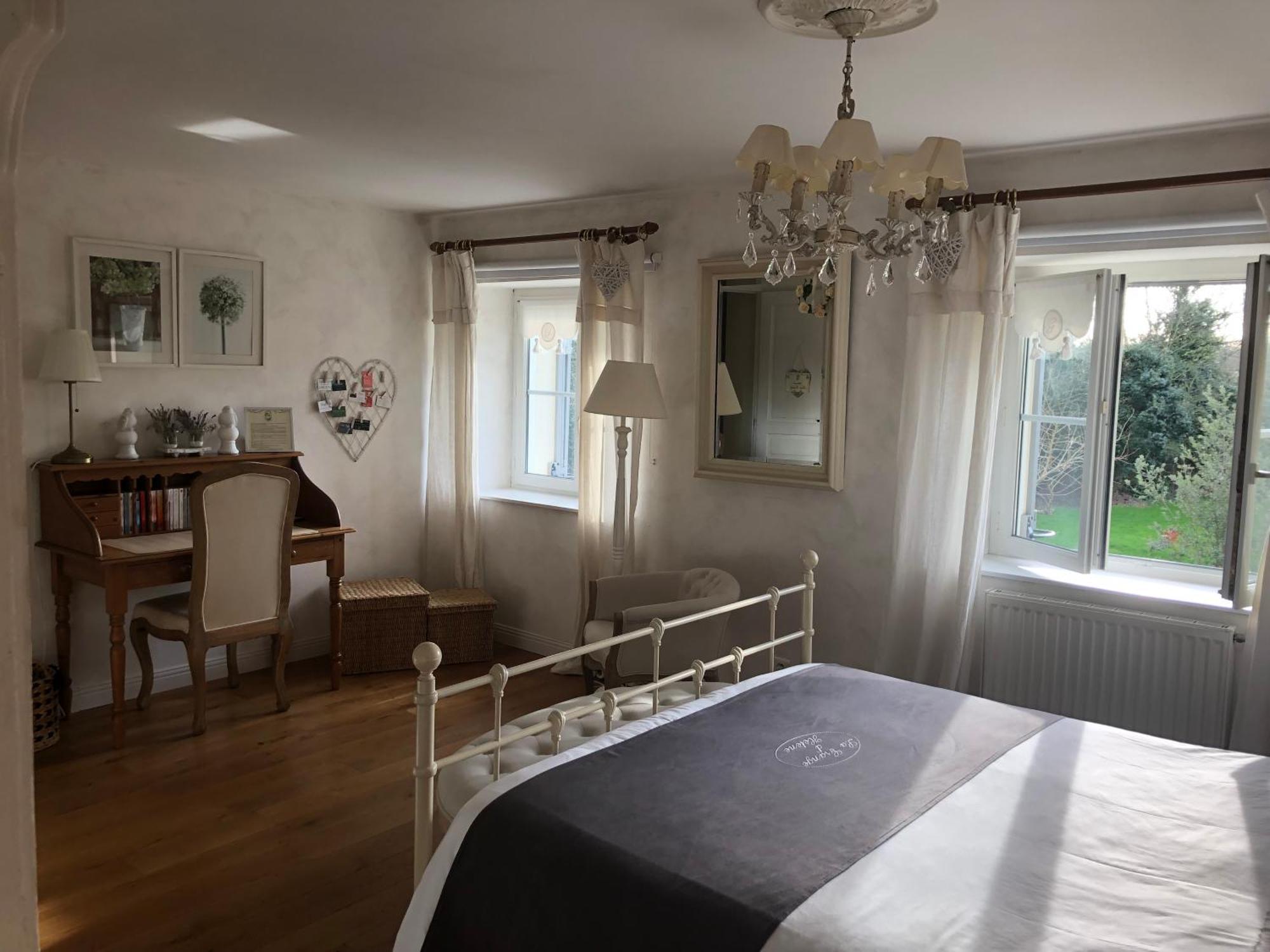 La Grange D'Helene Bed & Breakfast โชเลต์ ภายนอก รูปภาพ